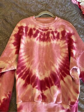 Urban Outfitters Pink & Magenta Tie-Dye Crewneck Sweatshirt
